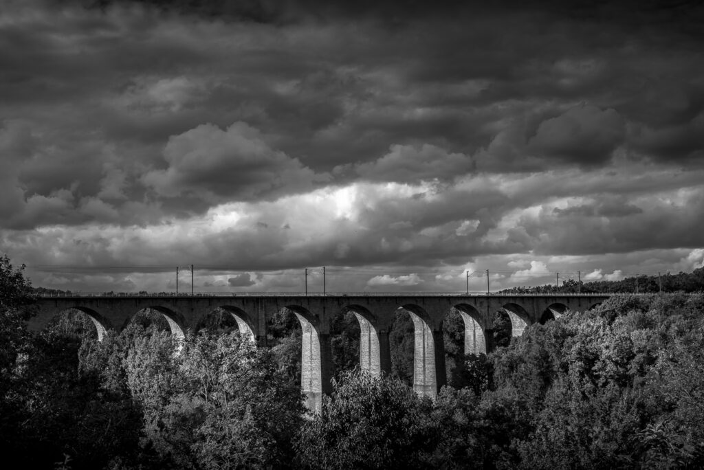 Paysages N&B :  pont- rivière- Vienne -  Nouvelle Aquitaine.